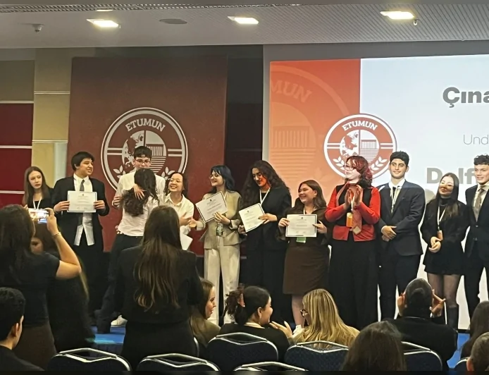 GÖKKUŞAĞI KOLEJİ ANKARA KAMPÜSÜ MUN KONFERANSI’NDAN 3 ÖDÜLLE DÖNDÜ