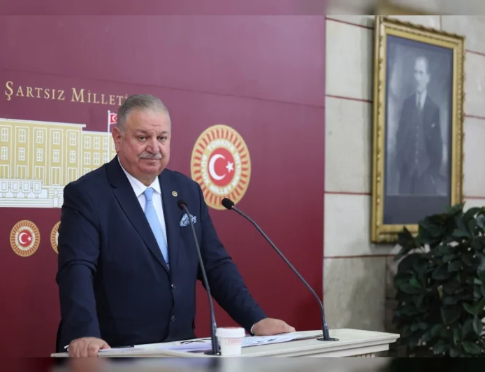 TBMM İstanbul Milletvekili Doğan Bekin: “Bayram ikramiyesi en düşük emekli aylığı olan 20 bin TL’ye çıkarılmalı”