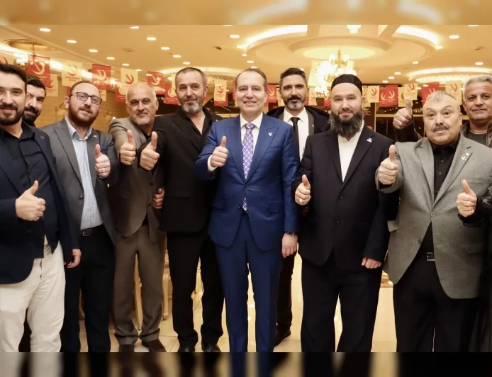 Yeniden Refah Partisi Genel Başkanı Dr. Fatih Erbakan: “Cumhuriyet tarihinde millet bankalara bu derece borçlu hale gelmedi”