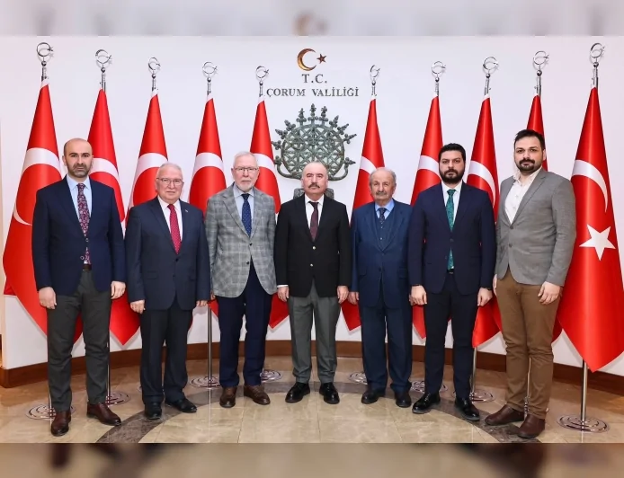 ÇORUM VALİSİ ALİ ÇALGAN TÜRK OCAKLARI ÇORUM ŞUBE YÖNETİMİNİ KABUL ETTİ