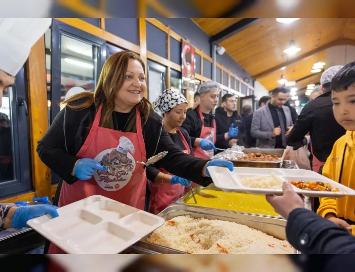 AFYONKARAHİSAR BELEDİYE BAŞKANI BURCU KÖKSAL: “BU SOFRALAR HALKIN SOFRASIDIR”