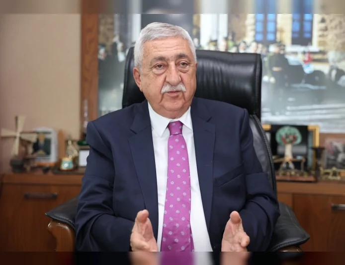 TESK Genel Başkanı Bendevi Palandöken: “Ekim alanları beton yığınları ile doldu”