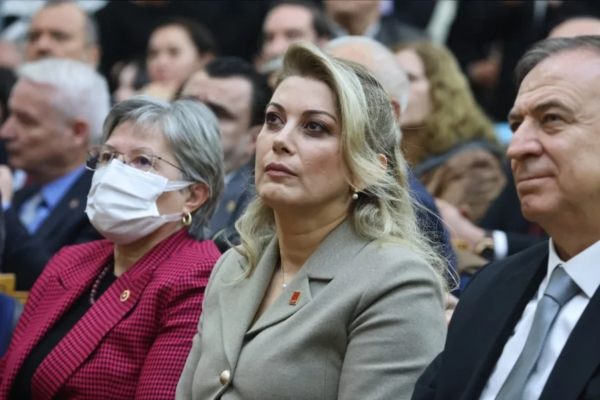 TBMM’ye Soru Önergesi Veren CHP’li Asu Kaya: “3 Yıldır Cevap Yok, Enkazdan Çıkan Altın ve Paralar Nerede?”