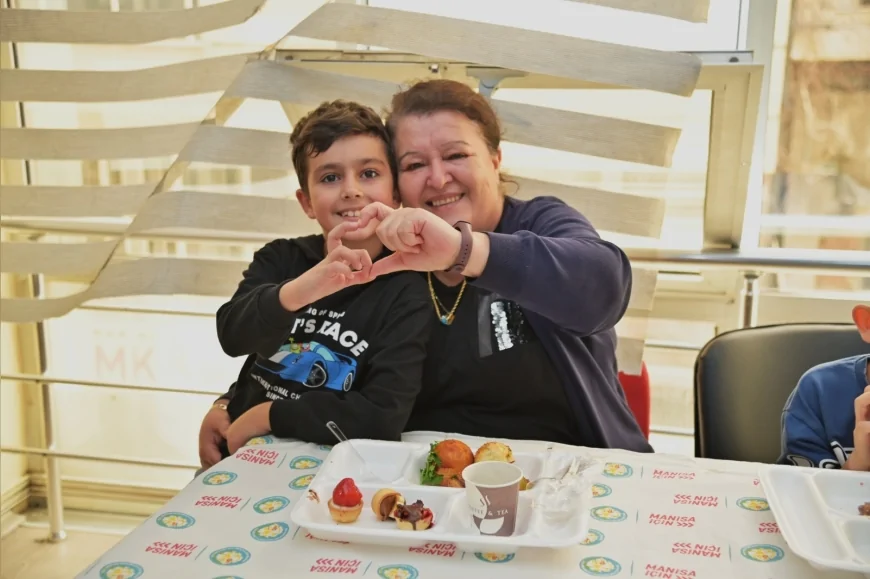 Manisa Büyükşehir Belediyesi’nden Engelsiz Sanat Buluşması: “Sanatla Birlikte Güçleniyoruz”