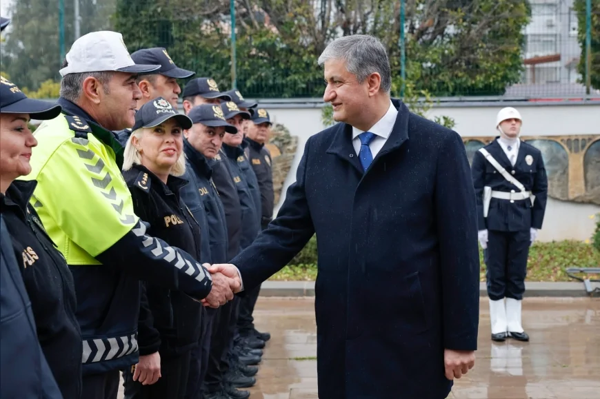 Adana Valisi Mustafa Yavuz İl Emniyet Müdürlüğü’nü Ziyaret Etti: “Huzurlu, Güvenli ve Mutlu Bir Adana İçin Kararlıyız”