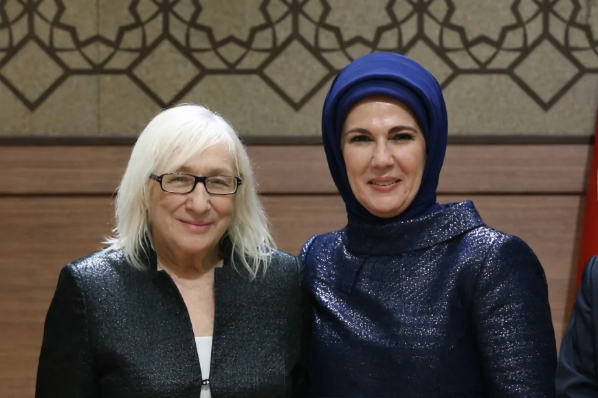 Cumhurbaşkanı Erdoğan’ın Eşi Emine Erdoğan’dan Alev Alatlı’yı Anma Mesajı: “Bir Nesil Uğruna Mücadele Etti”