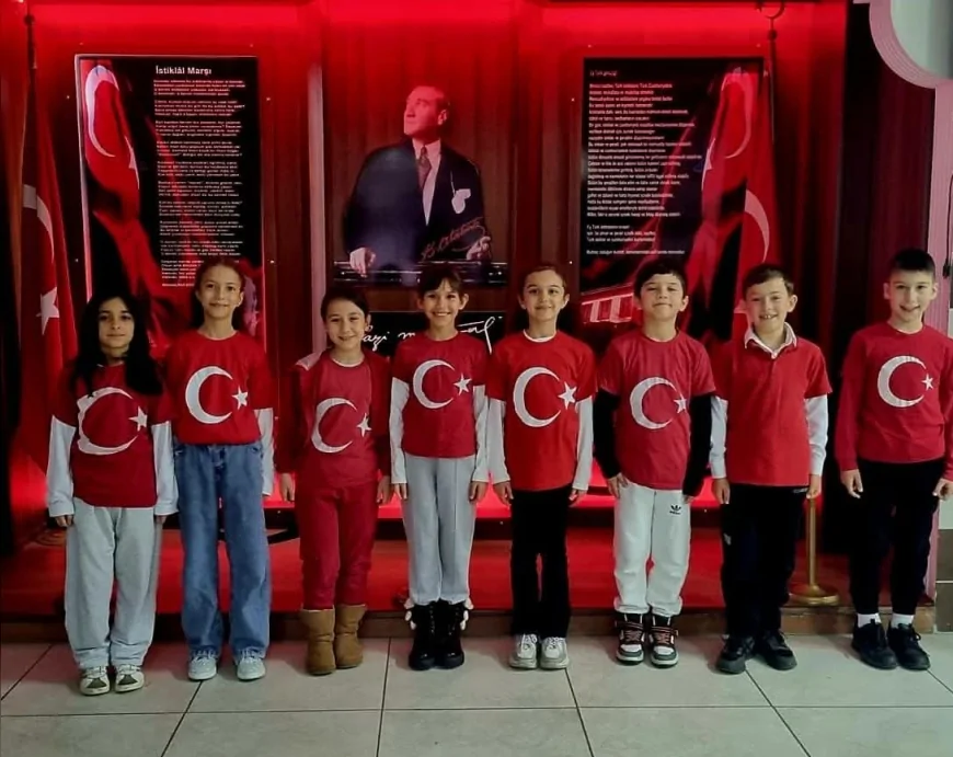 Çorum’da İkinci Dönem Bayraklarla Açıldı: 90 Bin Öğrenci “Bayrak Sevgisi” Temasıyla Ders Başı Yaptı