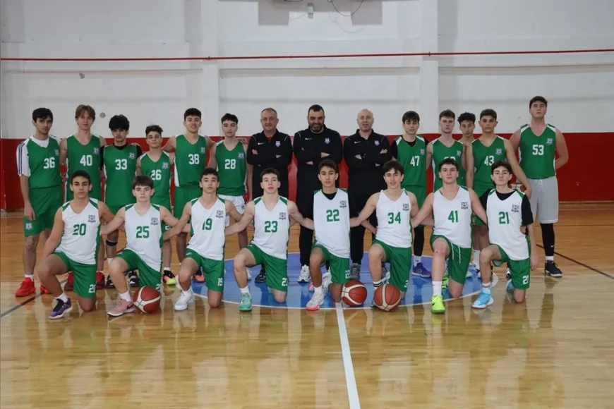 Yalova Belediyespor Altyapı Basketbol Takımı Geleceğin Sporcularını Yetiştirmek İçin Çalışmalarını Sürdürüyor