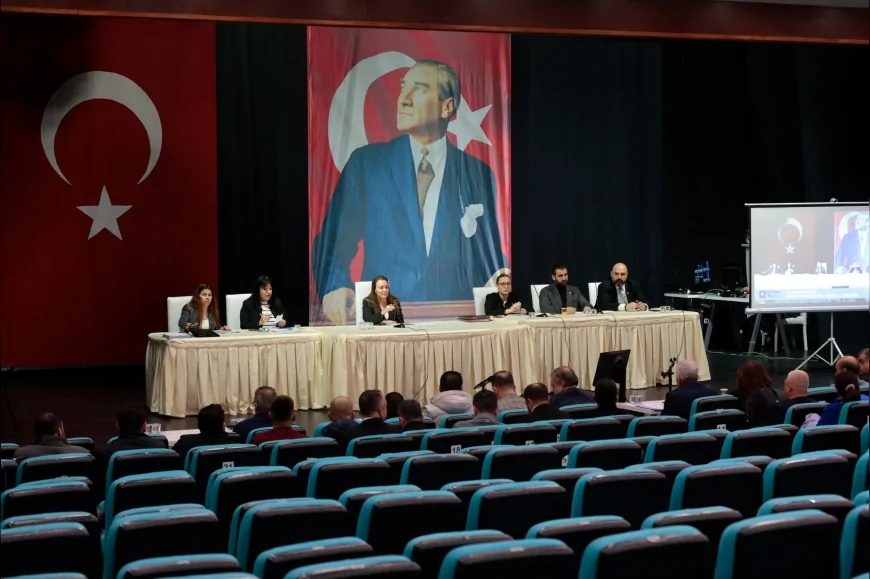 Konak Belediye Başkanı Nilüfer Çınarlı Mutlu: “Ülkenin Tek Gündemi Dirençli Kentler Olmalı”