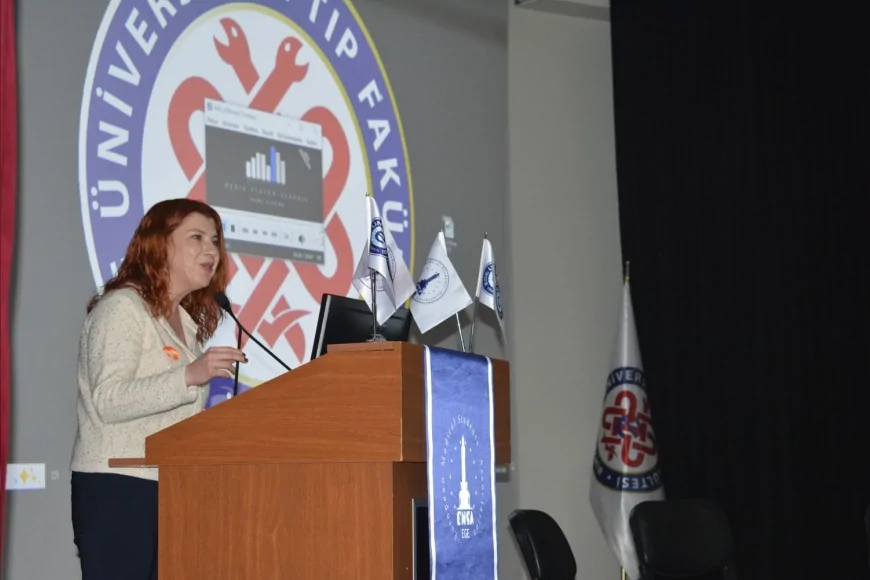 Ege Üniversitesi’nde Dünya Kanser Gününde “Turuncu Mikrofon” Söyleşisiyle Toplumsal Farkındalık Vurgusu Yapıldı