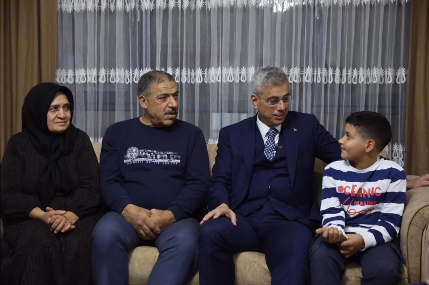 Sağlık Bakanı Kemal Memişoğlu Hatay’da: “Bu Millet En Zor Zamanında Bir Araya Gelerek Ayağa Kalktı”