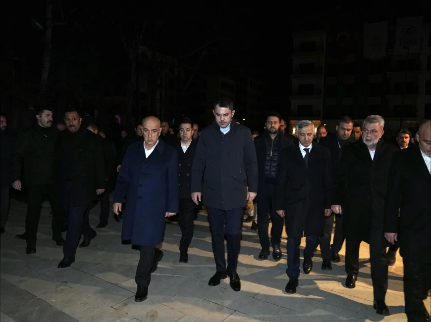 Çevre, Şehircilik ve İklim Değişikliği Bakanı Murat Kurum: “Deprem şehitlerimizin emaneti şehirlerimiz eskisinden daha güzel olacak”