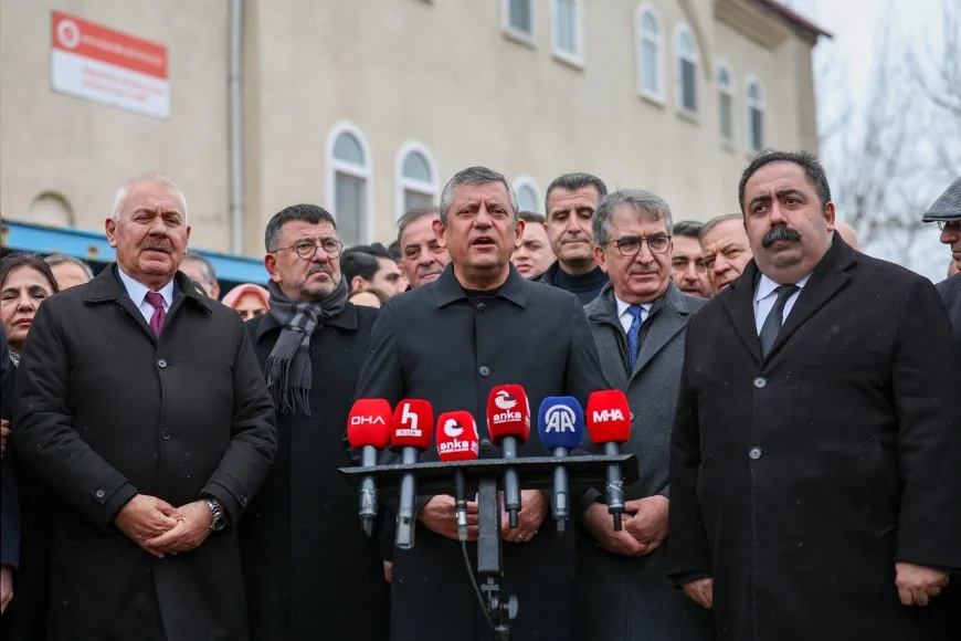 Cumhuriyet Halk Partisi Genel Başkanı Özgür Özel Malatya Doğanşehir’de: “Üç yıl sonra yüz binlerce insanın konteynerde yaşamasını kabul etmiyoruz”