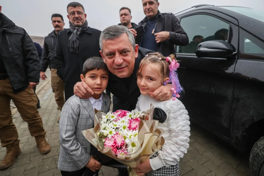 Cumhuriyet Halk Partisi Genel Başkanı Özgür Özel: “Deprem bölgesinde herkes çalıştı ama Ağbaba ve Tutdere Ankara’ya dönmedi”