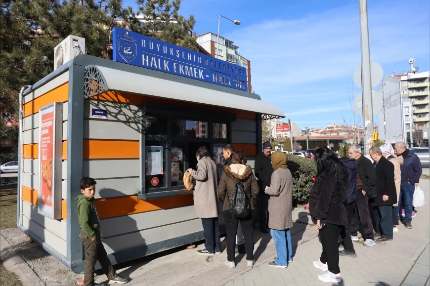 Eskişehir Büyükşehir Belediye Başkanı Ayşe Ünlüce: “Halk Pidemiz Bu Ramazan’da da Uygun Fiyatıyla Sofralarda Olacak”