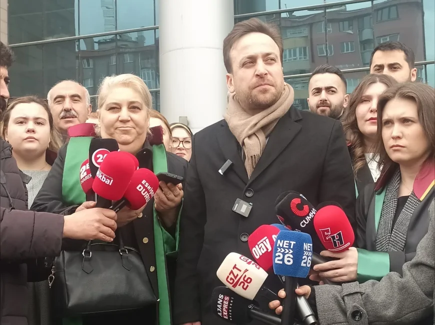 AK Parti Tepebaşı İlçe Başkanı Serhat Tunç: “Sayıştay’ın tespit ettiği 53 usulsüzlükle ilgili savcılığa suç duyurusunda bulundum”