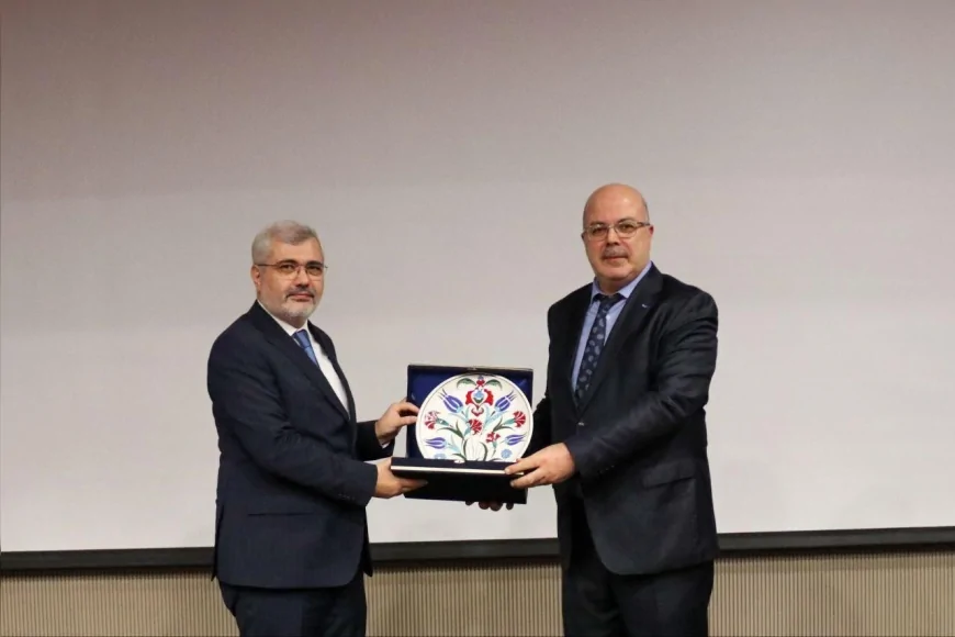 Yalova Yönetici Akademisi Üçüncü Buluşmasında Okul Yönetiminde Süreç Temelli Yaklaşımlar Ele Alındı