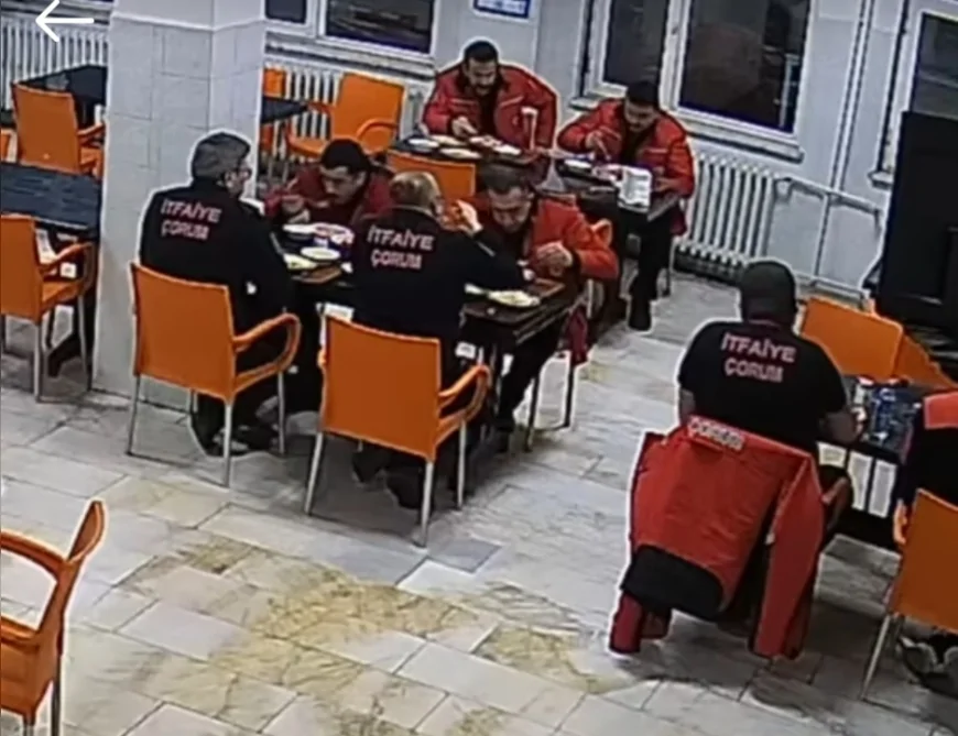 Çorum’da Yangın İhbarı Yemek Saatinde Geldi: İtfaiye Ekipleri Hiç Düşünmeden Harekete Geçti