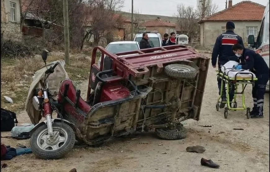 Alaca Boğaziçi Köyü’nde Elektrikli Motor Devrildi: 2 Kadın Yaralandı