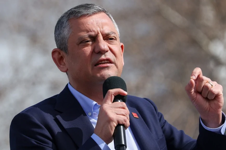 Cumhuriyet Halk Partisi Genel Başkanı Özgür Özel: “89’uncu kez meydandayız, eylemdeyiz; durmadık, durmayacağız”