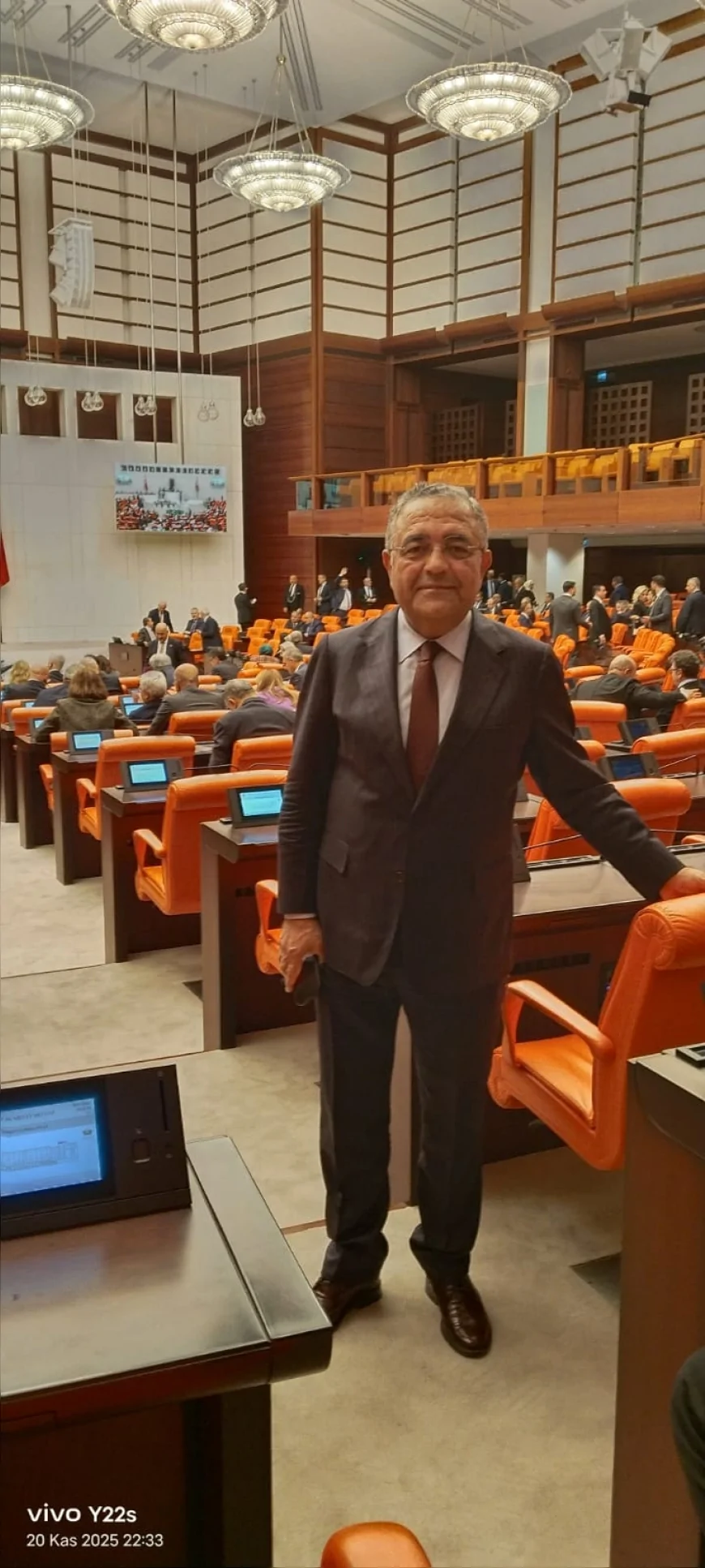 CHP Genel Başkan Yardımcısı Sezgin Tanrıkulu: “Anayasal hukuk devleti ilkesinin sistematik ihlali” diyerek KHK’ları Meclis gündemine taşıdı