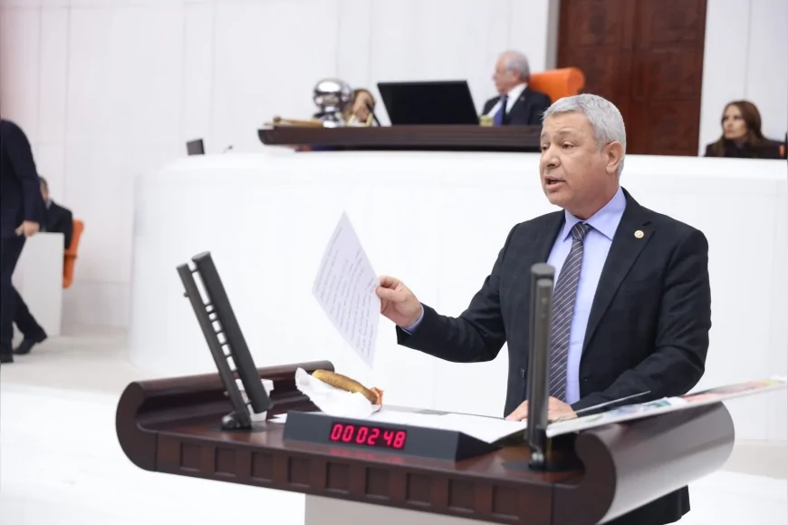 CHP Adana Milletvekili Orhan Sümer: “4 Bin Liralık Ramazan Kolisi Emekli İkramiyesiyle Aynı, Bu Tablo Yoksulluğun Belgesidir”