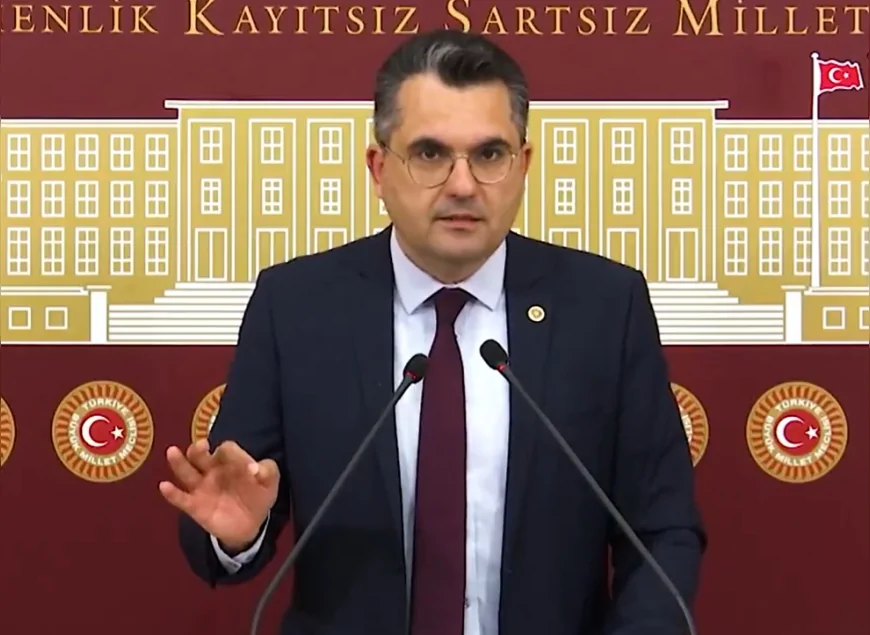 İYİ Parti Genel Başkan Yardımcısı ve Balıkesir Milletvekili Burak Dalgın: “Boğaz Köprüleri ve Otoyolların Satışına Hayır Diyoruz, Bu Bir Mirasyedi Hareketidir”