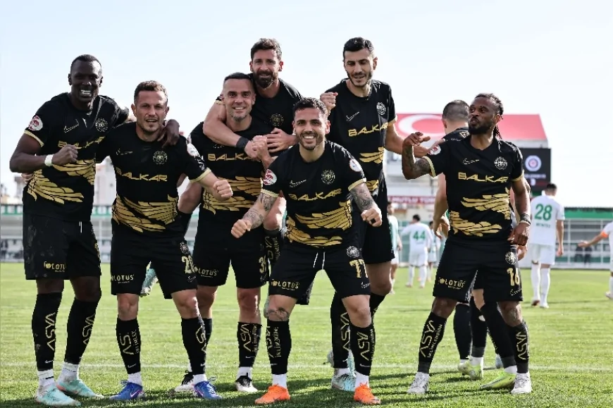 Arca Çorum FK Serik Deplasmanında İki Kez Geriye Düştü Maçı 3-2 Kazandı