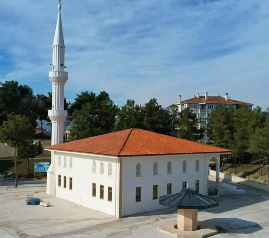 Osmancık Belediye Başkanı Ahmet Gelgör: “Koyunbaba Türbesi Yanındaki Yeni Camimiz İlk Teravihle İbadete Açılıyor”