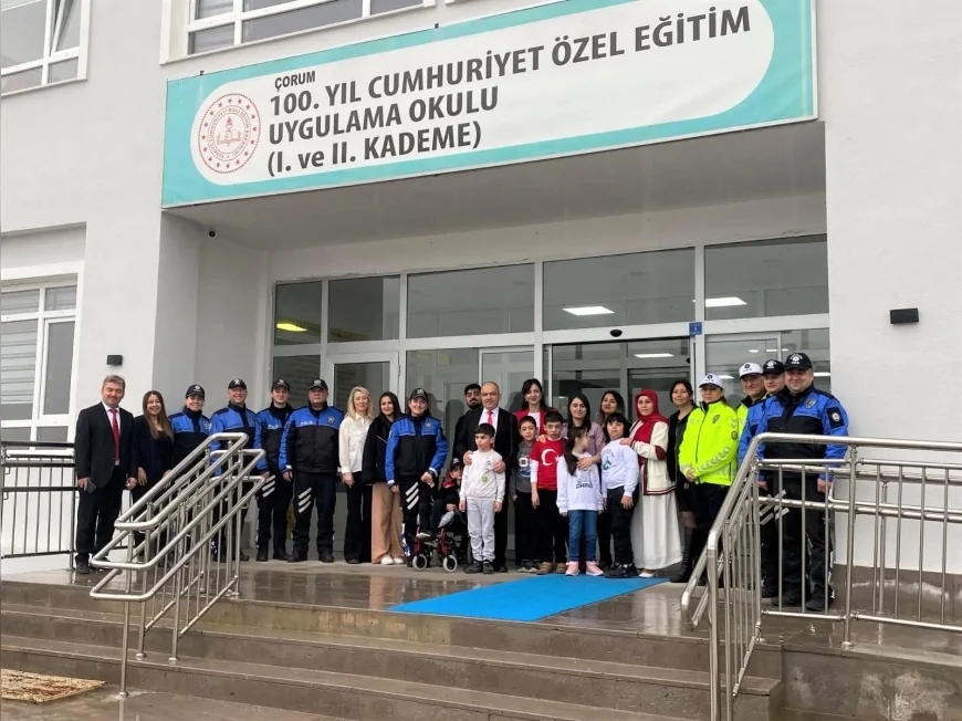 Çorum Emniyeti’nden Özel Öğrencilere Anlamlı Etkinlik: “Yüreğimiz Bayrak Geleceğimiz Vatan”