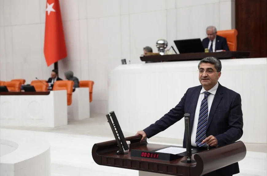 DEVA Partisi Genel Başkan Yardımcısı Mehmet Emin Ekmen TBMM’de Eber Gölü’nün Tehlikede Olduğunu Vurguladı “Kuşlar Yok Oldu Sular Çekildi Balık Kalmadı”