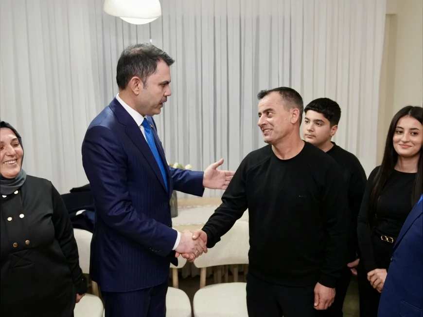 Çevre Şehircilik ve İklim Değişikliği Bakanı Murat Kurum: “Nurdağı’nın yüzde 70’i yıkılmıştı, burası yeni bir Nurdağı oldu”