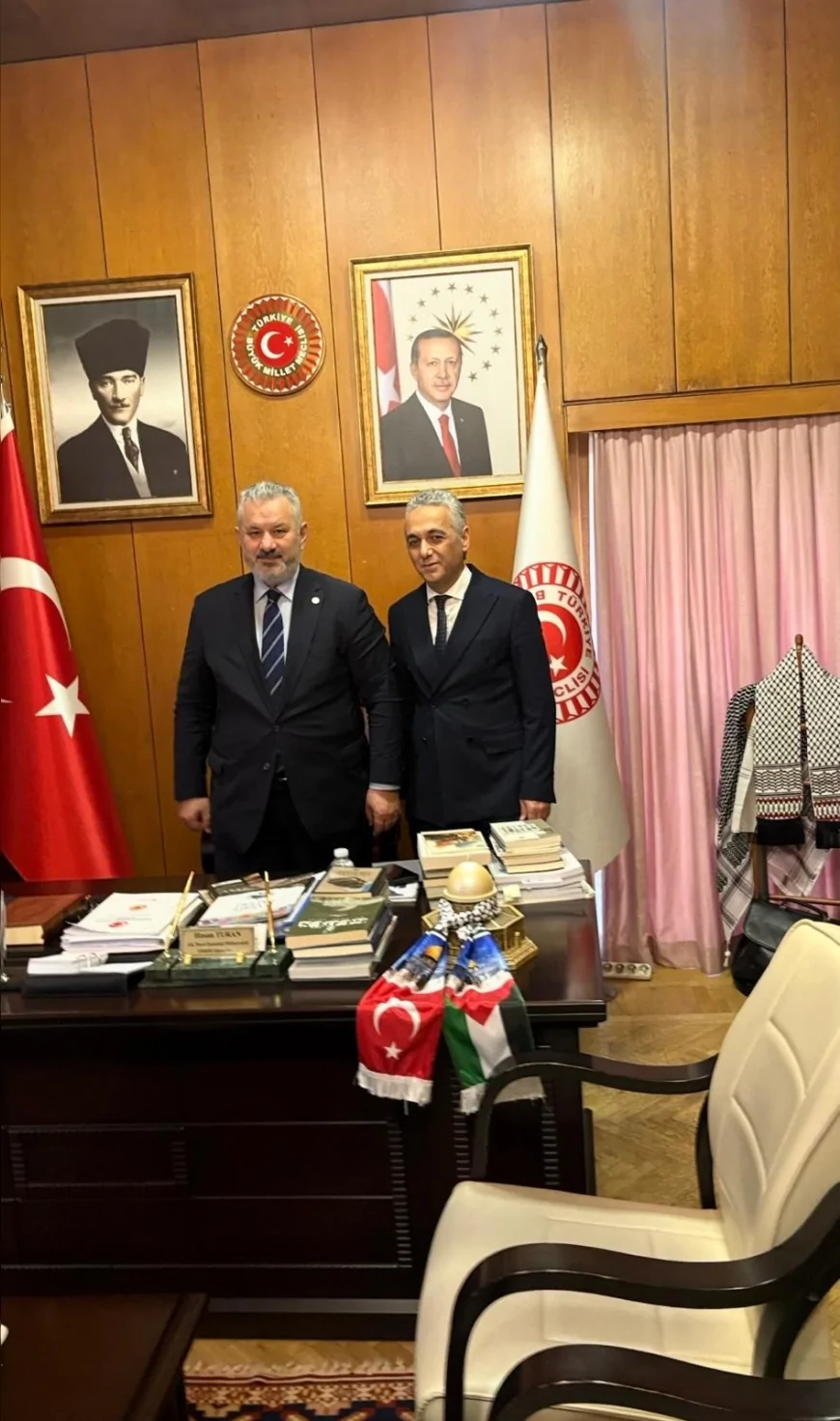 Hekimsen Genel Başkanı Uzm. Dr. Adil Kurban: “Sağlık sistemi güçlü bir Hekimlik Meslek Kanunu ile güvence altına alınmalıdır”