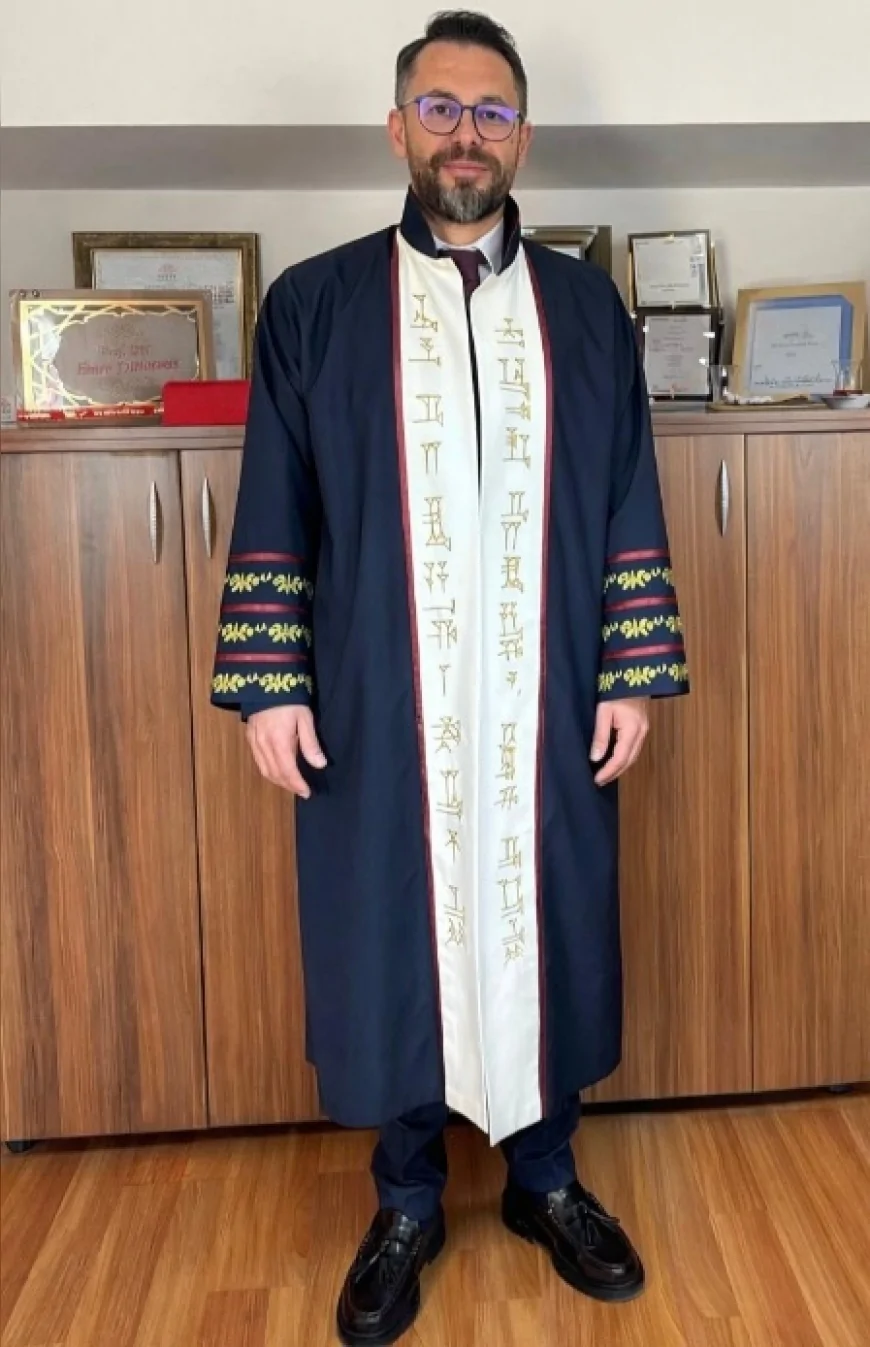 Hitit Üniversitesi Tıp Fakültesi Kurucu Akademisyeni Prof. Dr. Emre Demir Profesörlük Unvanını Aldı