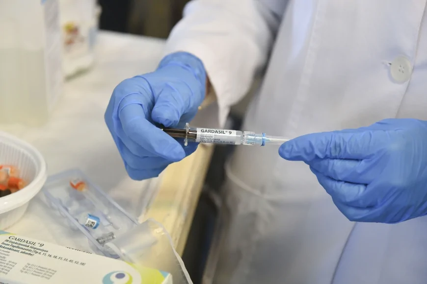 ANKARA BÜYÜKŞEHİR BELEDİYESİ HPV AŞI PROJESİNDE 5 BİN DOZA ULAŞILDI