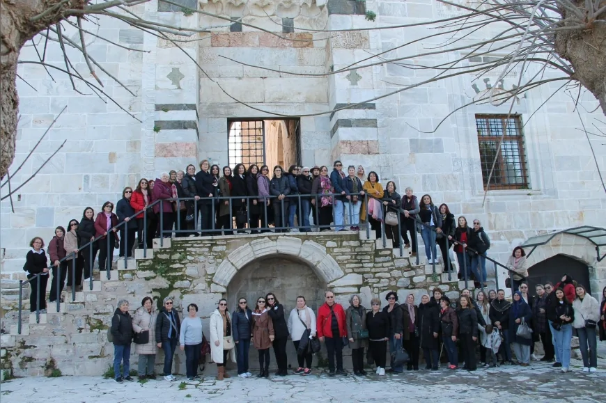 MANİSA BÜYÜKŞEHİR BELEDİYESİ’NDEN EFES SELÇUK’A KÜLTÜR KÖPRÜSÜ TARİH YOLCULUĞU DEVAM EDİYOR