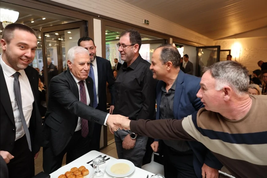 BURSA BÜYÜKŞEHİR BELEDİYE BAŞKANI MUSTAFA BOZBEY: “BATI TRAKYA’DAKİ SOYDAŞLARIMIZIN HER ZAMAN YANINDAYIZ”