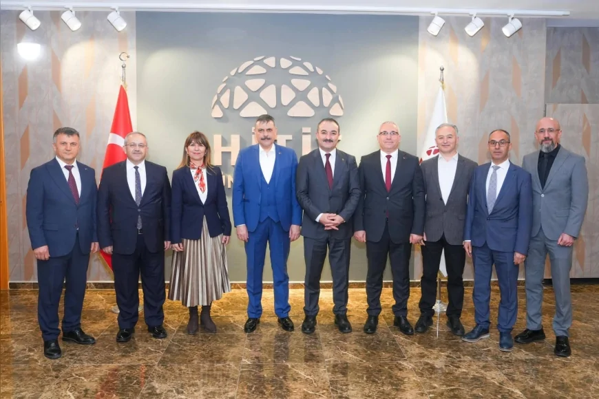 İçişleri Bakanı Mustafa Çiftçi Çorum Hitit Üniversitesi’nde Akademik Çalışmaları İnceledi