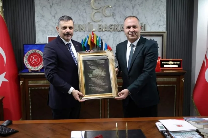 İçişleri Bakanı Mustafa Çiftçi Çorum’da MHP İl Başkanlığını Ziyaret Etti