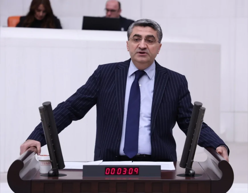 DEVA Partisi Genel Başkan Yardımcısı Mehmet Emin Ekmen: “Evlenme azalıyor, boşanma artıyor”