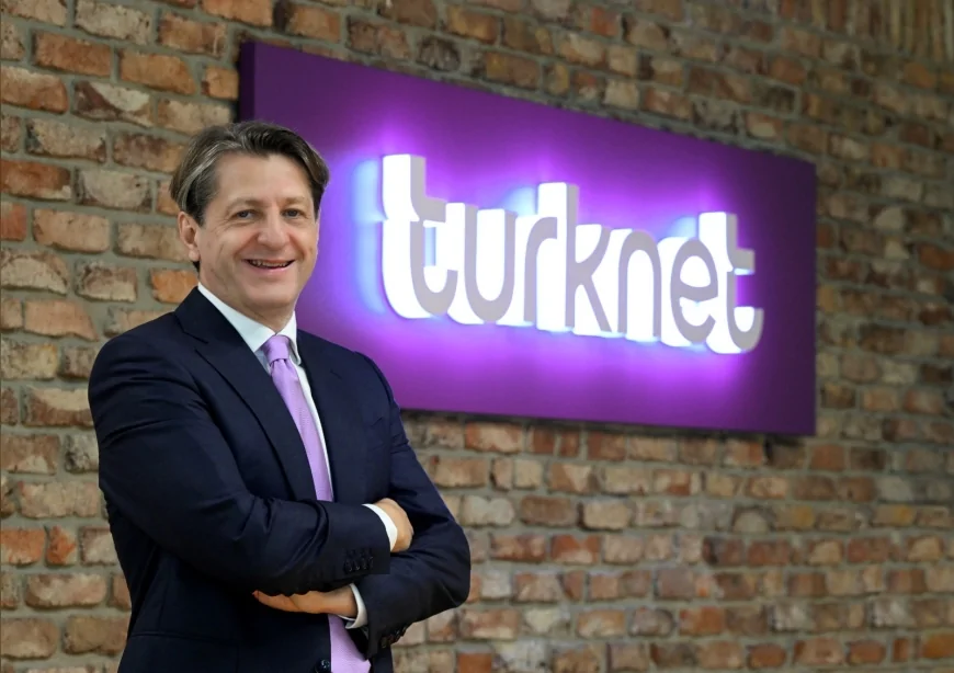 TURKNET CEO’SU CEM ÇELEBİLER: “TÜRKİYE’NİN TEKNOLOJİ ÜRETME KAPASİTESİ BU SALONLARDA BÜYÜYOR”