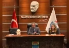 Yalova Belediyesi “İnsanı Kim Öldürdü” başlıklı felsefe konferansında hakikat ve varoluş tartışıldı