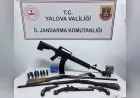 Yalova’da Jandarma Operasyonu: Tarihi Nitelikte Silahlar Dahil Çok Sayıda Mühimmat Ele Geçirildi