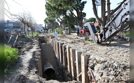 Aydın Büyükşehir Belediye Başkanı Özlem Çerçioğlu Kuşadası’nda 9 milyon liralık kanalizasyon hattı yenileme çalışmasını başlattı