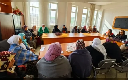 Çorum’da Kadın Çiftçilere Yönelik Eğitimler Devam Ediyor, Hububat Alanlarında Hastalık İncelemesi Yapıldı