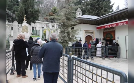 MALTEPE BELEDİYESİ’NİN RAMAZAN AYINA ÖZEL “İNANÇ ROTALARI” GEZİLERİ YOĞUN KATILIMLA SÜRÜYOR