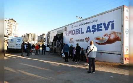 ANTALYA BÜYÜKŞEHİR BELEDİYESİ MOBİL AŞEVİ İLE RAMAZAN BEREKETİNİ MAHALLELERE TAŞIYOR