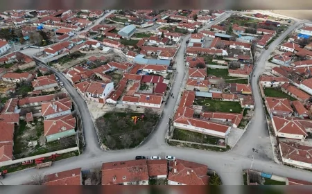 ESKİŞEHİR BÜYÜKŞEHİR BELEDİYE BAŞKANI AYŞE ÜNLÜCE: “ALPU’DA ALTYAPIDAN ÜSTYAPIYA BÜYÜK DÖNÜŞÜM GERÇEKLEŞTİRİYORUZ”