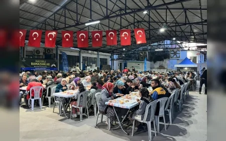 Aydın Büyükşehir Belediyesi Ramazan’da Kurduğu İftar Sofralarında Binlerce Vatandaşı Bir Araya Getiriyor