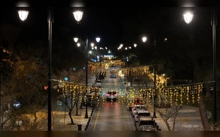 Denizli’de Çamlık Caddesi Ramazan Işıklarıyla Aydınlandı Şenliklerin Finali Çamlık Kent Ormanı’nda Yapılacak